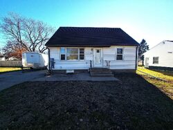 Pre-foreclosure in  W BERTHA ST Paullina, IA 51046