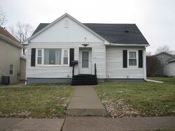  N 2nd St, Clinton IA