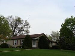 Pre-foreclosure in  E 20TH ST S Newton, IA 50208
