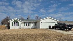 Pre-foreclosure in  SUNNY HILL DR Davis Junction, IL 61020
