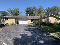 Pre-foreclosure in  216TH ST Matteson, IL 60443