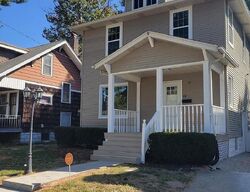 Pre-foreclosure in  STATE ST Granite City, IL 62040