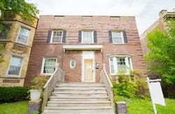 Pre-foreclosure in  W CONGRESS PKWY Chicago, IL 60624