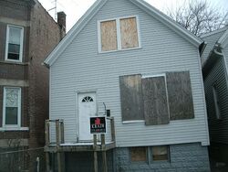 Pre-foreclosure in  S ELIZABETH ST Chicago, IL 60636