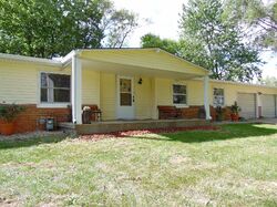 Pre-foreclosure in  PRAIRIE BLVD Green Valley, IL 61534