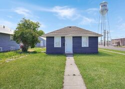 Pre-foreclosure in  HANSEN AVE Burley, ID 83318