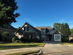 Pre-foreclosure in  CAMS CRK Mcdonough, GA 30253