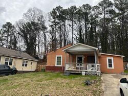 Pre-foreclosure in  MONTEEL DR NW Atlanta, GA 30318