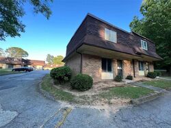 Pre-foreclosure in  PEYTON PL SW Atlanta, GA 30311