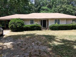 Pre-foreclosure in  SMOKEY RD Newnan, GA 30263