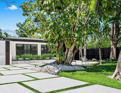 Pre-foreclosure in  NE 4TH ST Fort Lauderdale, FL 33301