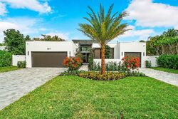 Pre-foreclosure in  NW 17TH ST Delray Beach, FL 33444