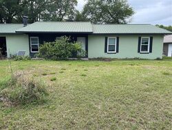 Pre-foreclosure in  NE 28TH CT Ocala, FL 34479