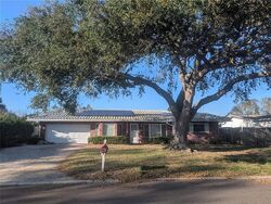 Pre-foreclosure in  DOMINICA DR Seminole, FL 33776