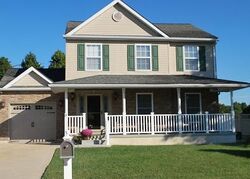 Pre-foreclosure in  BASTILLE LOOP Newark, DE 19702