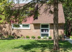 Pre-foreclosure in  ELM AVE Lyons, IL 60534