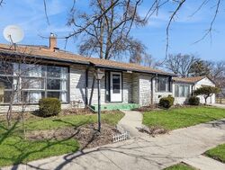Pre-foreclosure in  FOWLER AVE Evanston, IL 60201