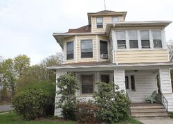 Pre-foreclosure in  BLAKEMAN PL Stratford, CT 06615