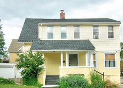 Pre-foreclosure in  HOPE ST Bridgeport, CT 06605