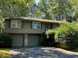 Pre-foreclosure in  DEAN DR South Glastonbury, CT 06073
