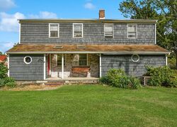 Pre-foreclosure in  COE AVE East Haven, CT 06512