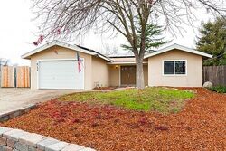 Pre-foreclosure in  HARLEN CT Sacramento, CA 95842