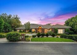 Pre-foreclosure in  SHOAL CREEK DR Murrieta, CA 92562
