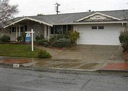 Pre-foreclosure in  CHEVY CHASE WAY Hayward, CA 94544