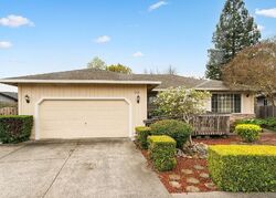 Pre-foreclosure in  SPRINGWOOD CT Santa Rosa, CA 95403
