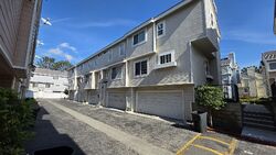 Pre-foreclosure in  PLAZA DEL AMO UNIT 27 Torrance, CA 90503