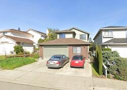 Pre-foreclosure in  CRYSTAL RIDGE CT Oakland, CA 94605