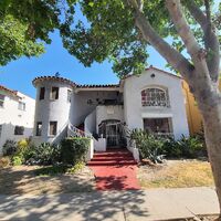 Pre-foreclosure in  W 43RD PL Los Angeles, CA 90008