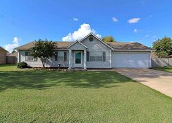 Pre-foreclosure in  RED OAK DR Paragould, AR 72450