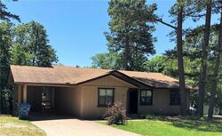 Pre-foreclosure in  OXFORD LN Bella Vista, AR 72714