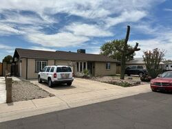 Pre-foreclosure in  W LISBON LN Phoenix, AZ 85053