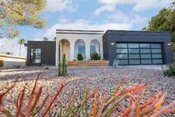 Pre-foreclosure in  E JANICE WAY Phoenix, AZ 85022