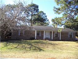 Pre-foreclosure in  GLEN ACRES DR N Mobile, AL 36608