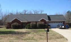 Pre-foreclosure in  WHITE WILLOW CT Hazel Green, AL 35750