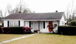  E Poplar St, Atmore AL