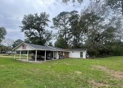 Pre-foreclosure in  MEADOW LANE DR Elmore, AL 36025