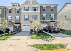 Pre-foreclosure in  HINTON WAY Manassas, VA 20112