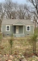 Pre-foreclosure in  AIRVIEW RD Memphis, TN 38109