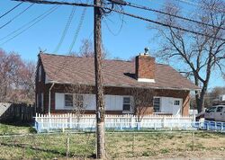 Pre-foreclosure in  ROBIN LN Suitland, MD 20746