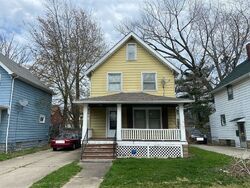 Pre-foreclosure in  PENHURST RD Cleveland, OH 44110