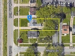 Pre-foreclosure in  SOUTHERN BLVD Youngstown, OH 44512