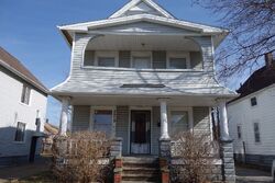 Pre-foreclosure in  E 120TH ST Cleveland, OH 44120
