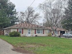  Bloomfield Ave, Plainwell MI