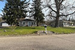  Fox Ave, Battle Creek MI