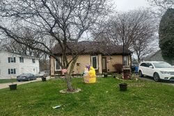 Pre-foreclosure in  NEWARK AVE Lansing, MI 48911