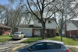  Meadowlark St, Farmington MI
